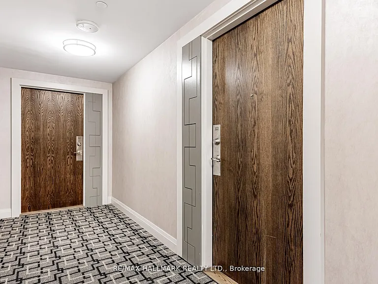99 Eagle Rock Way #322 — Photo 4