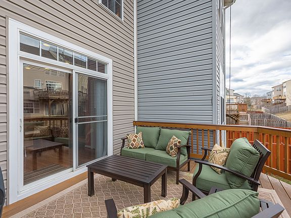 5th image of 2162 Armitage Ct