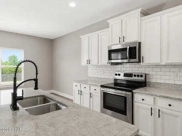 171 Grafton St, Southport, FL 32409