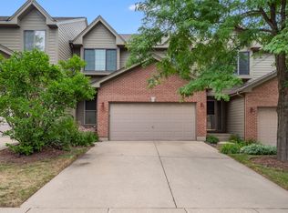 2016 Jeffrey Ln #2016, Elgin, IL 60123