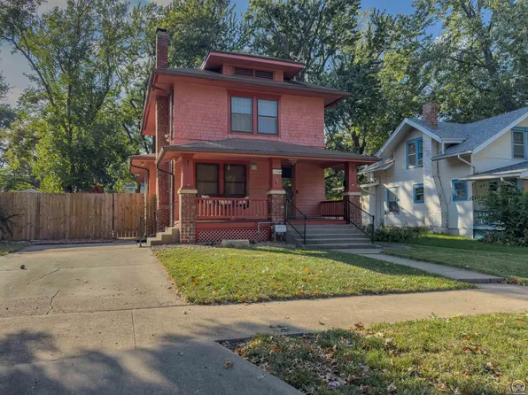 215 SW Courtland Ave, Topeka, KS 66606