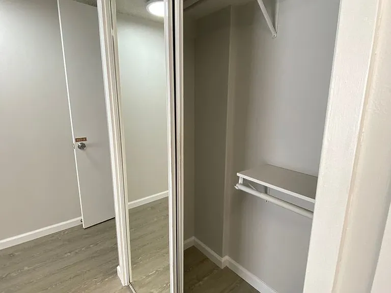 440 Lewers St #403 — Photo 6