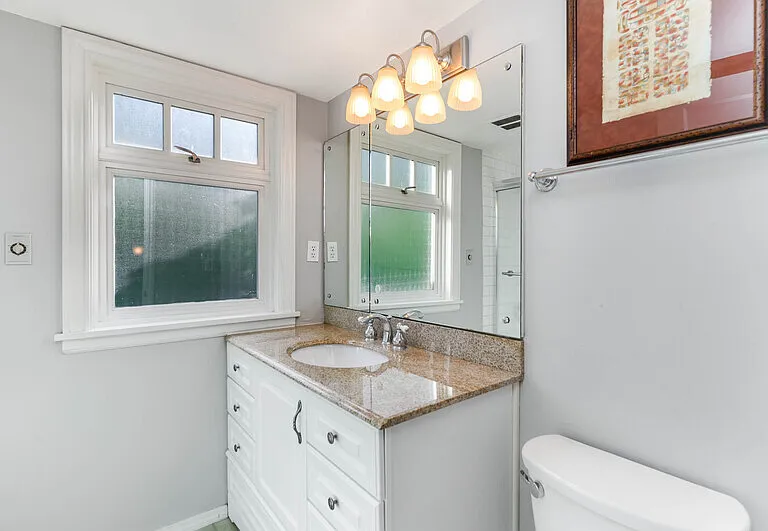 5051 Harold Pl NE — Photo 16