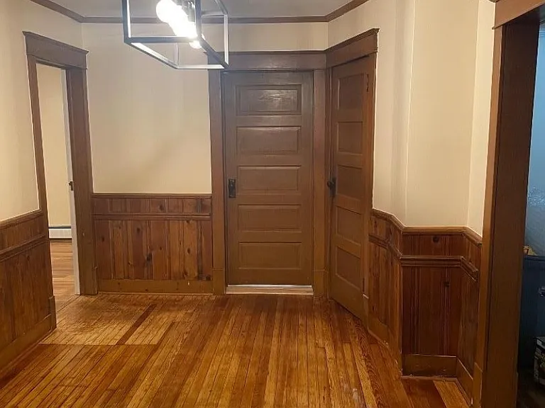 55 Garden Ave #1 — Photo 9