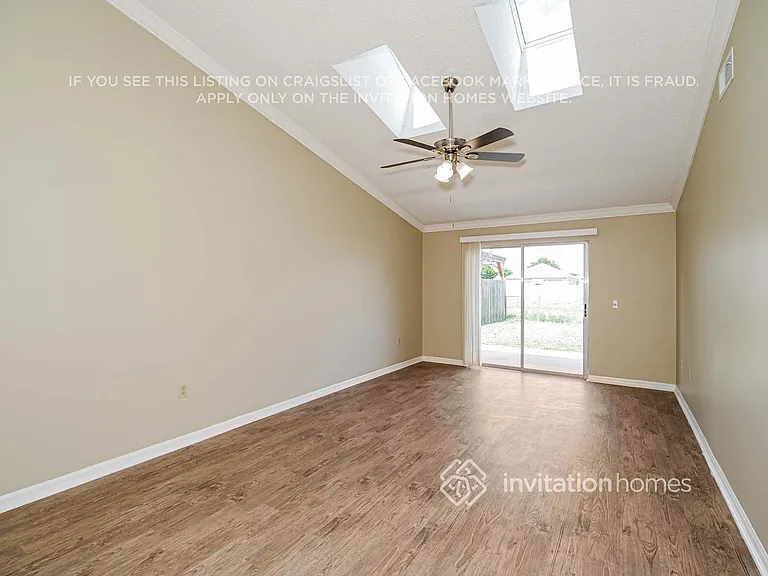 4117 Bayberry Dr — Photo 5
