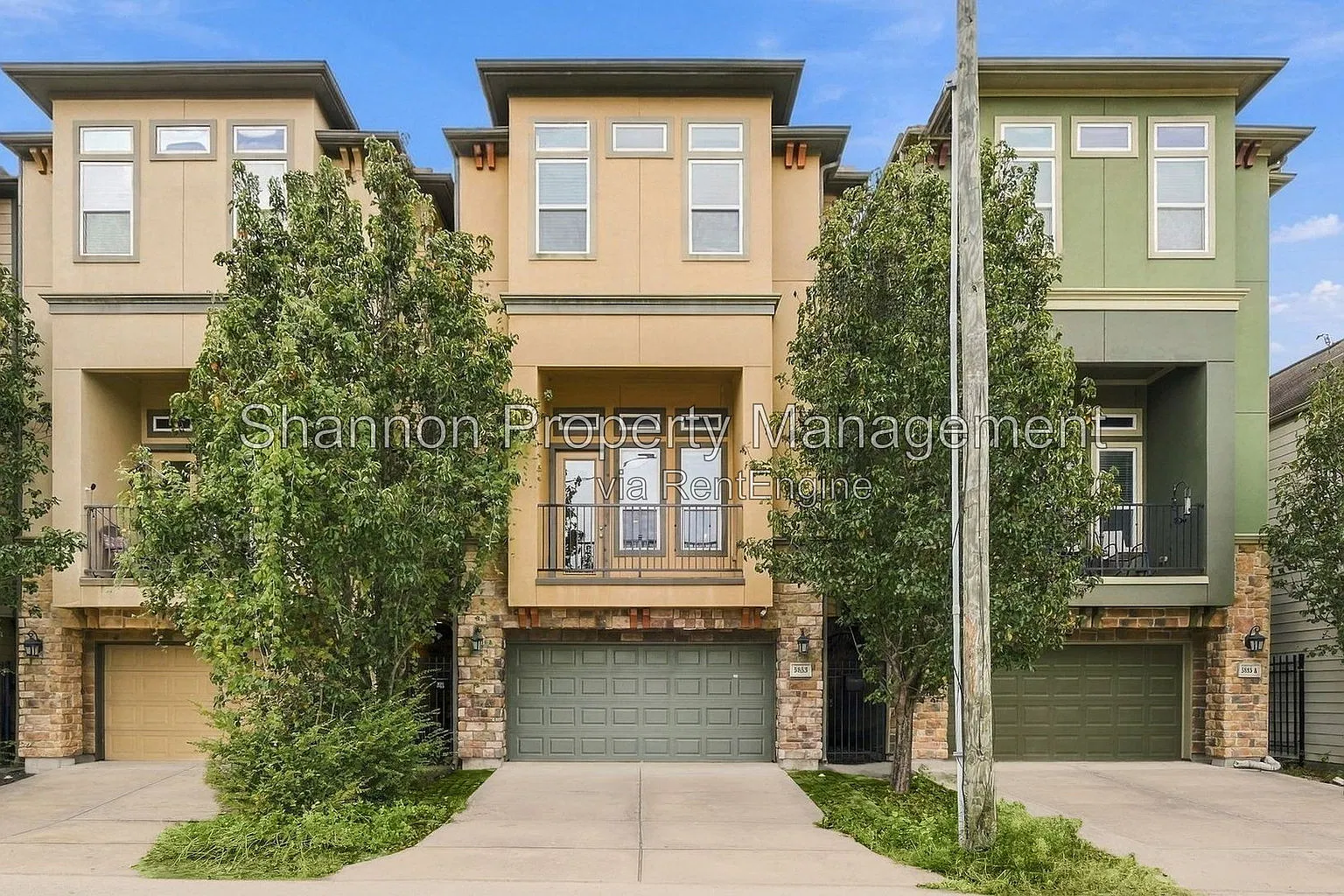 3 bed, 3.5 bath, 2300 sqft, $2,995 — Photo 1