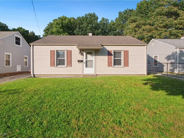 2563 Edgebrook Ave, Akron, OH 44312