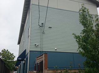 769 N 74th St APT A, Seattle, WA 98103