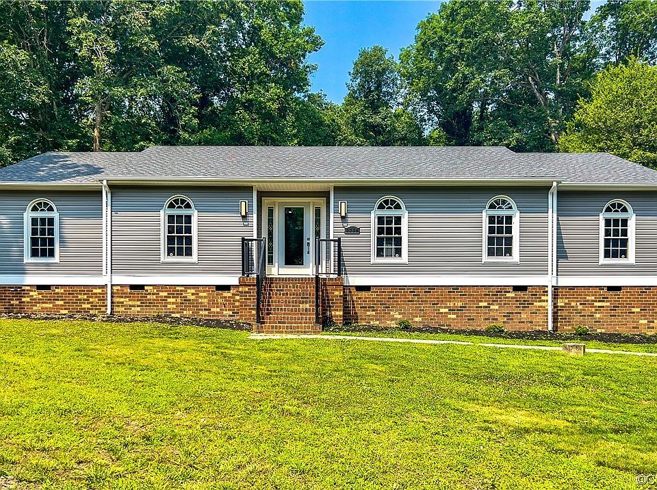 1st image of 9720 Sherwood Dr