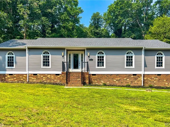 9720 Sherwood Dr, Quinton, VA 23141