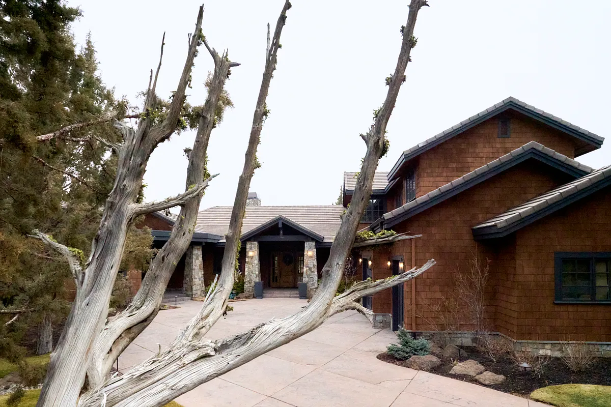 Building Photo - 22884 Moss Rock Dr