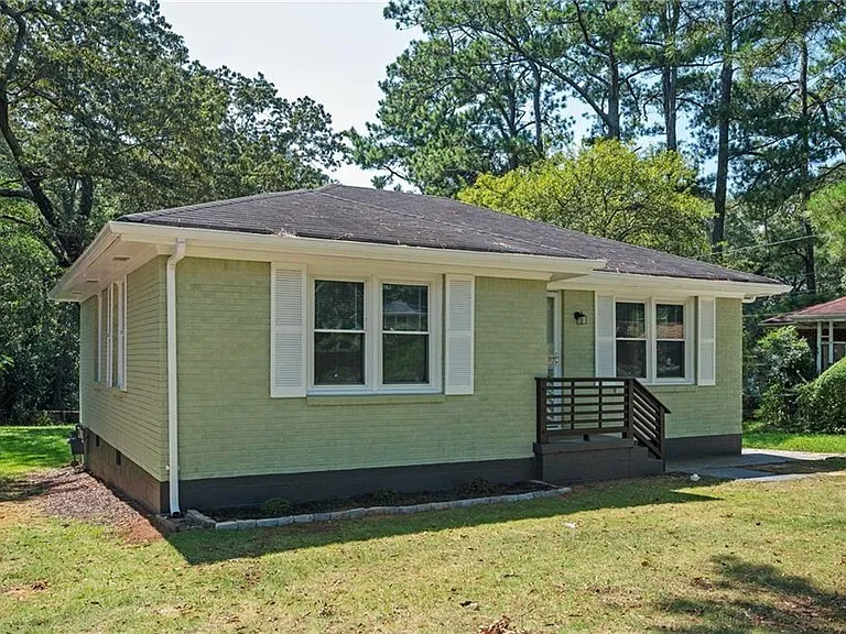 2823 McAfee Rd — Photo 5