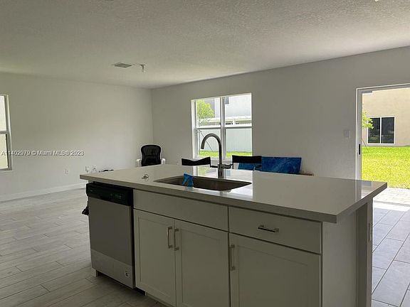 3rd image of 451 NE 6th Ct