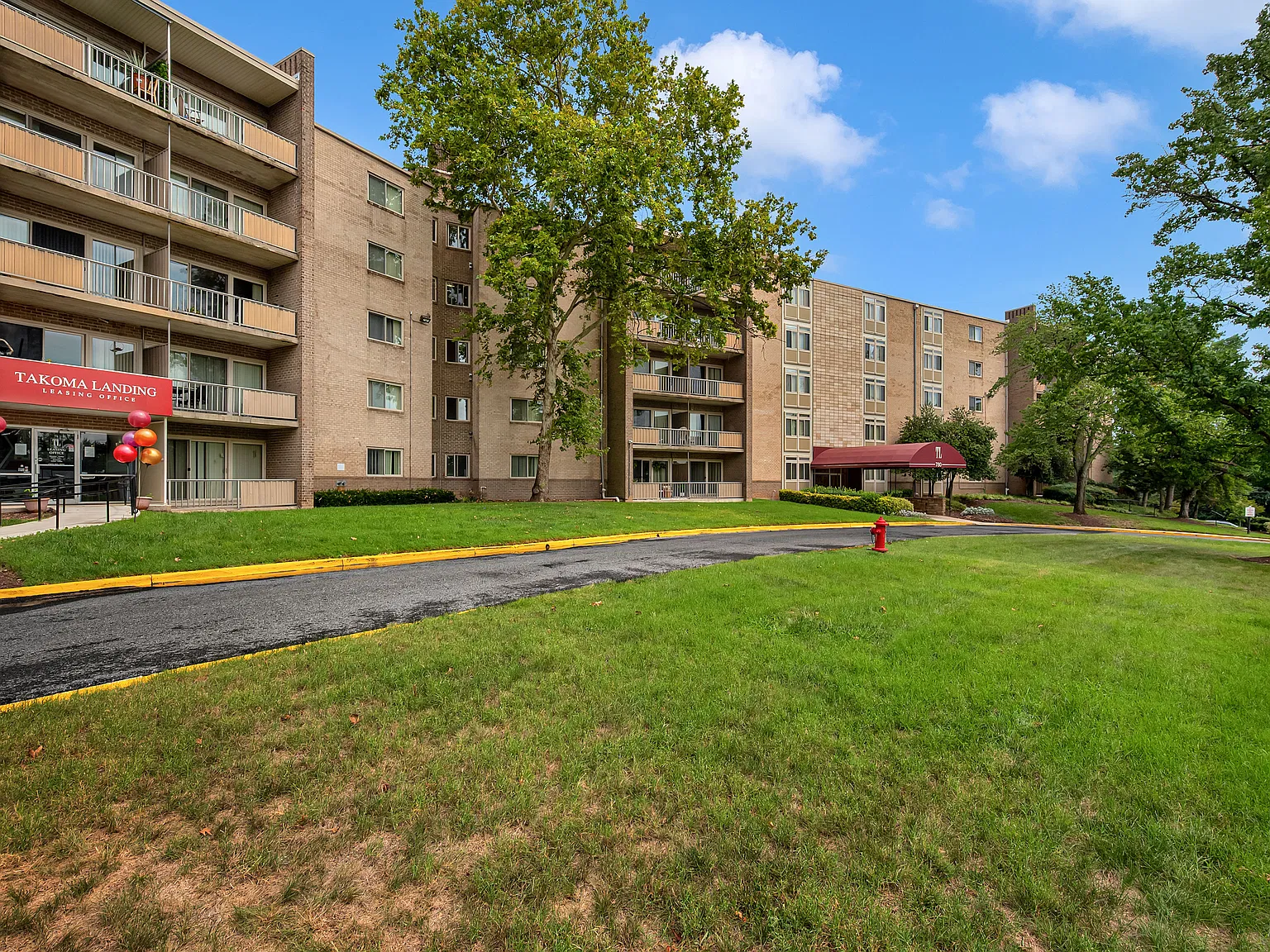 Takoma Landing — Photo 2