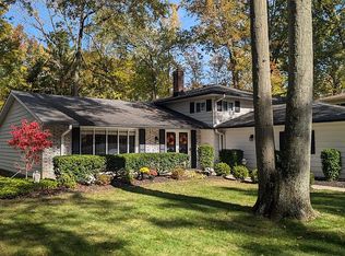 27780 Blossom Blvd, North Olmsted, OH 44070