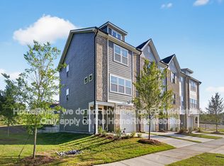 1929 Enniscorthy St, Fuquay Varina, NC 27526