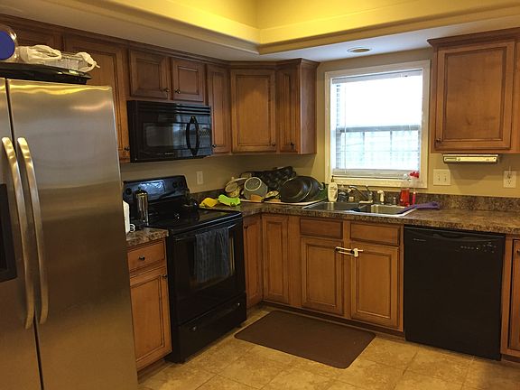 5th image of 1117 Harlan Cir