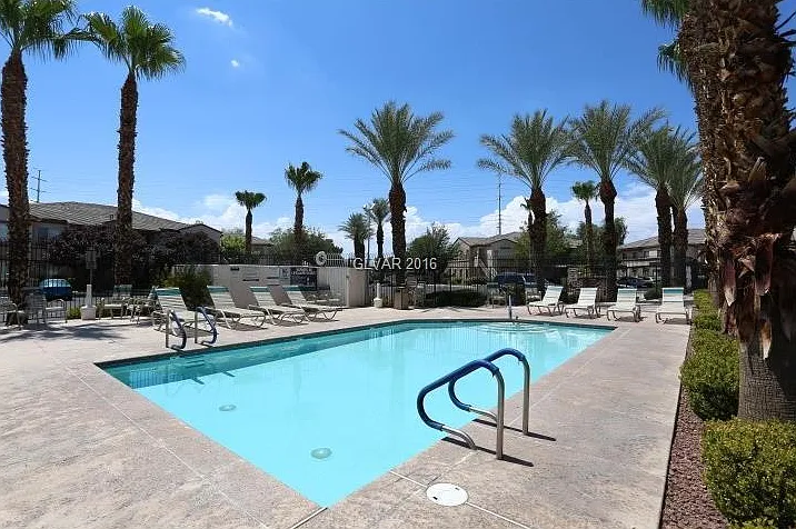 3400 Cabana Dr #2037 — Photo 16