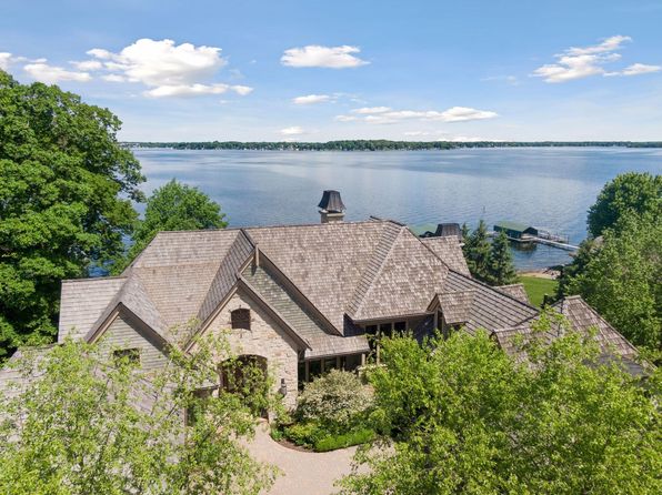 27060 Edgewood Rd, Shorewood, MN 55331