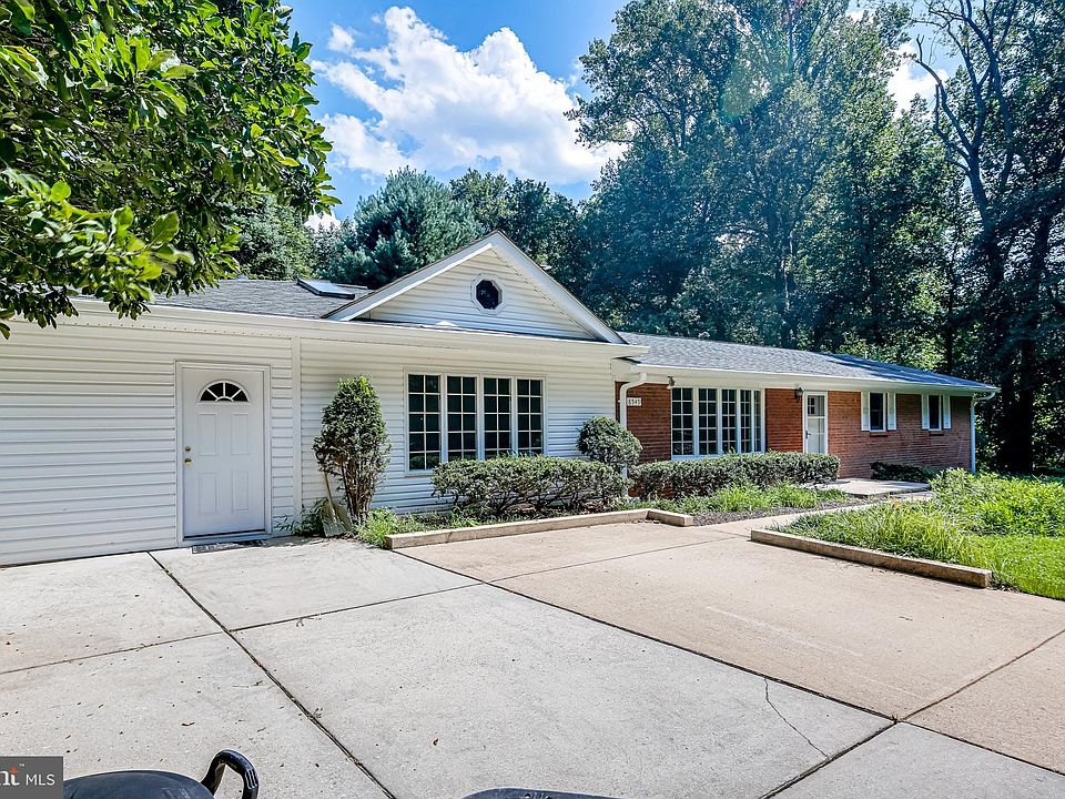 8549 Pineway Dr, Laurel, MD 20723 Zillow