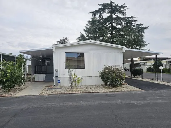 725 W Thornton Ave #63, Hemet, CA 92543