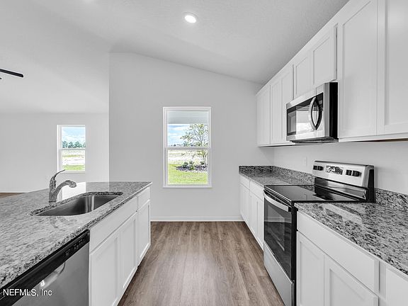 3rd image of 3207 MISSION OAK Place