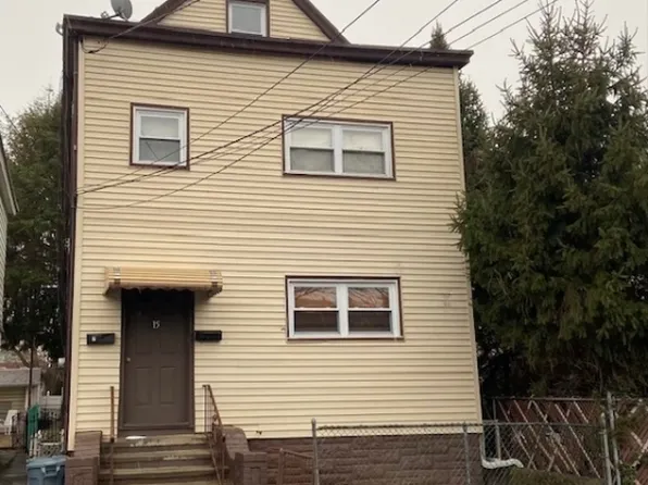 15 Costello Pl, Clifton City, NJ 07011