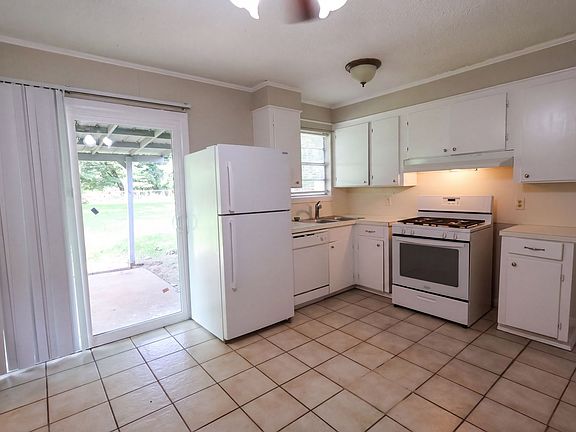 2nd image of 1523 Teekell St
