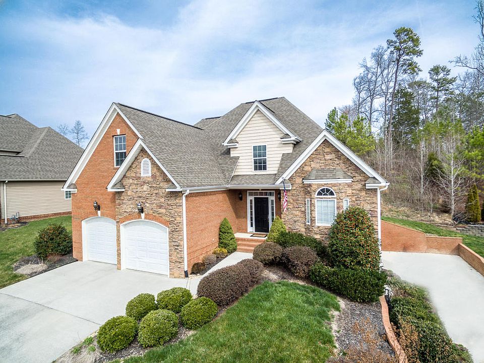 1st image of 4414 Wellesley Dr