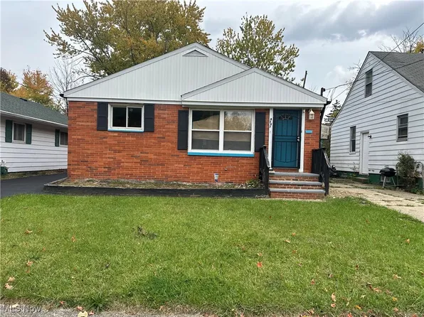 4597 E 173rd St, Cleveland, OH 44128