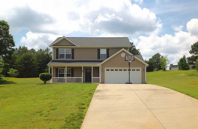 1st image of 454 Silver Thorne Dr