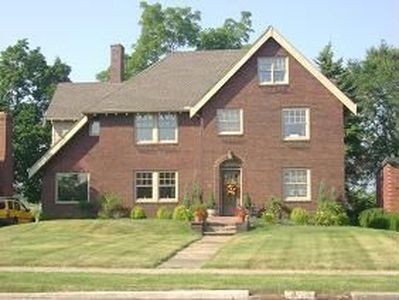 19 W Schaaf Rd, Brooklyn Heights, OH, 44131