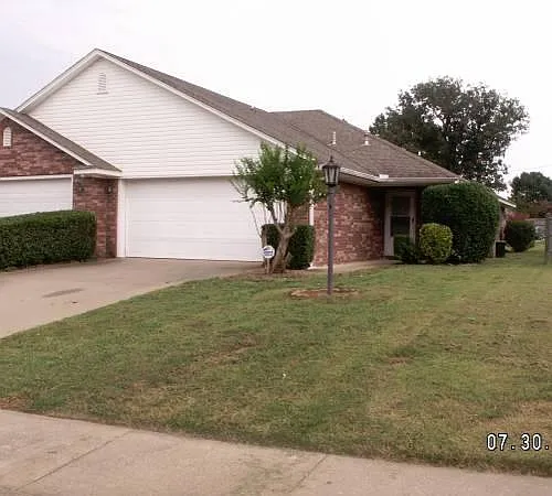 1928 Lovers Ln Photo 1
