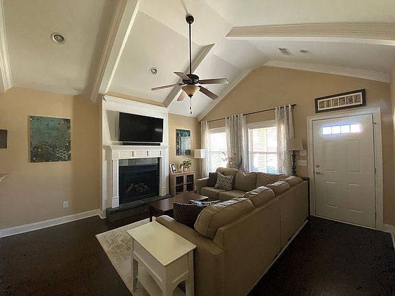 3rd image of 2443 Deer Run Ct