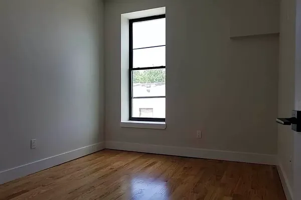 Rented by Rental Solutions Inc | media 4