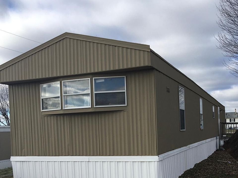 2nd image of 940 Hopewell Rd N #9