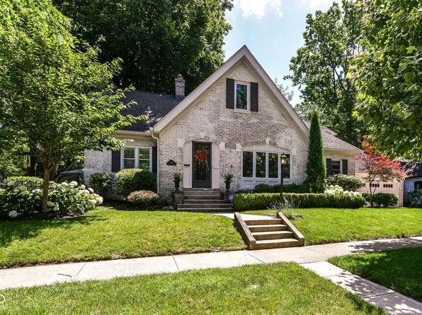 5681 Carrollton Ave, Indianapolis, IN 46220