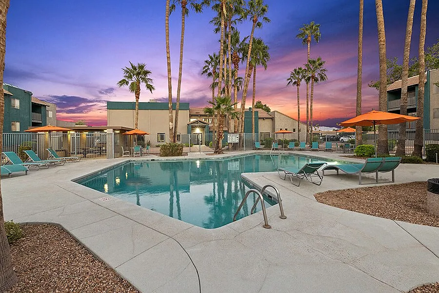 Tanque Verde Apartments — Photo 2