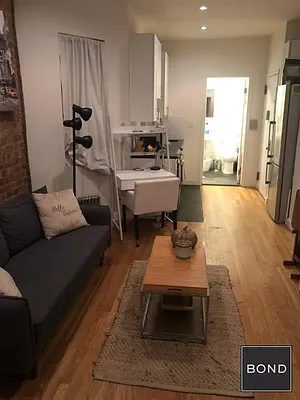 Rented by Bond New York | media 9