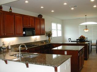 9552 Newbridge Dr, Riverside, CA 92508