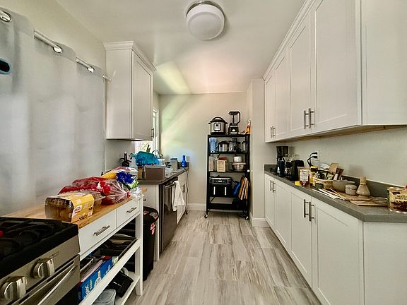 5th image of 1502 Jasmine St #1502