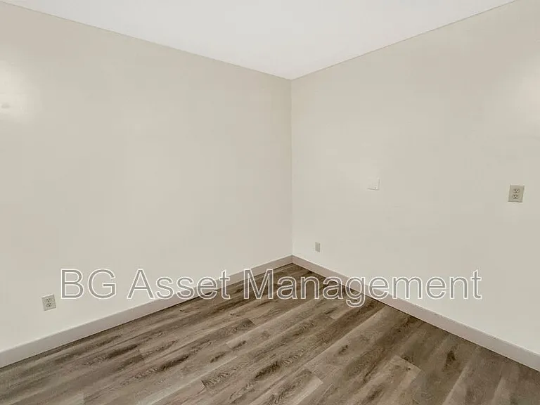 50 Frey Pl #5 — Photo 23