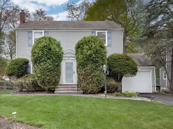 27 Longacre Dr, Livingston Twp., NJ 07039