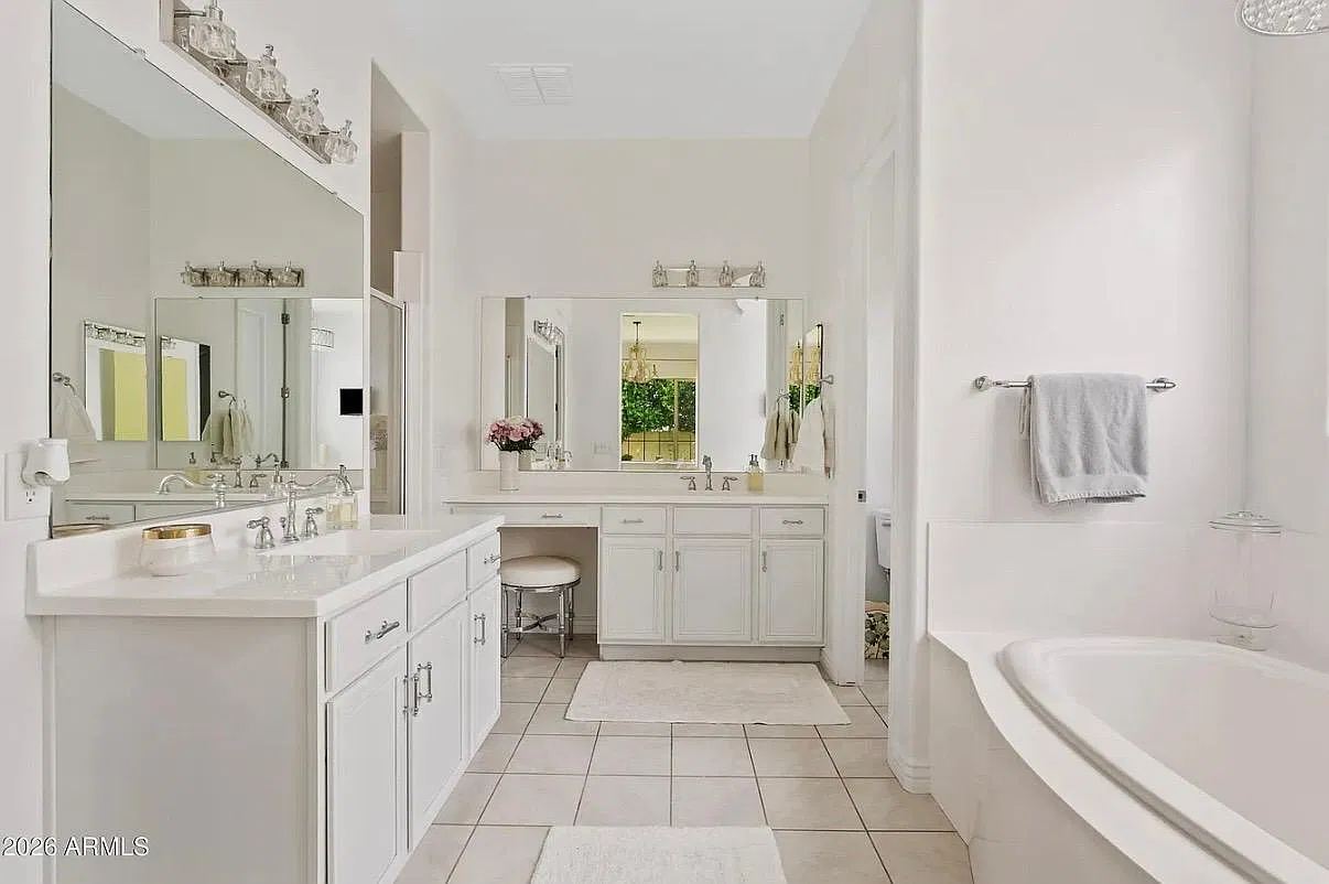 3 bed, 1971 sqft, $3,100 — Photo 4