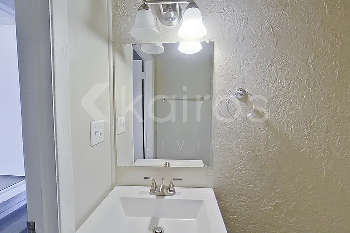 1509 Bell St — Photo 17