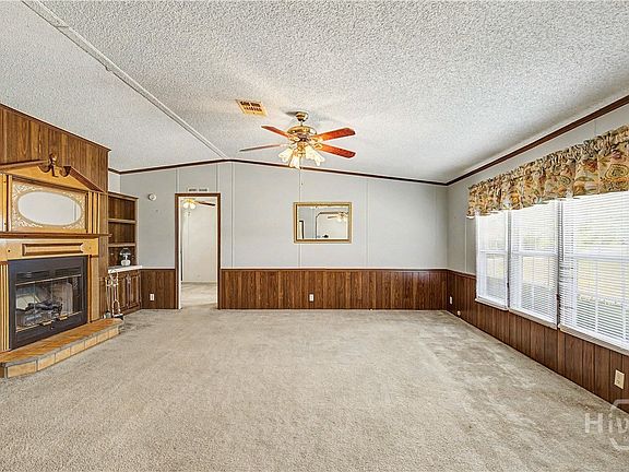 2nd image of 2109 Blue Jay Road