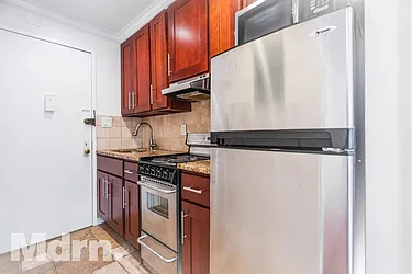 Rented by Mdrn Residential
