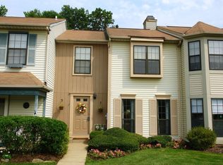 12 Banbury Ct, Robbinsville, NJ 08691