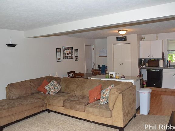 2nd image of 620 128th Ave