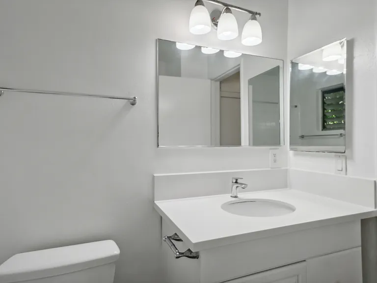 10584 Santa Monica Blvd #209 — Photo 7